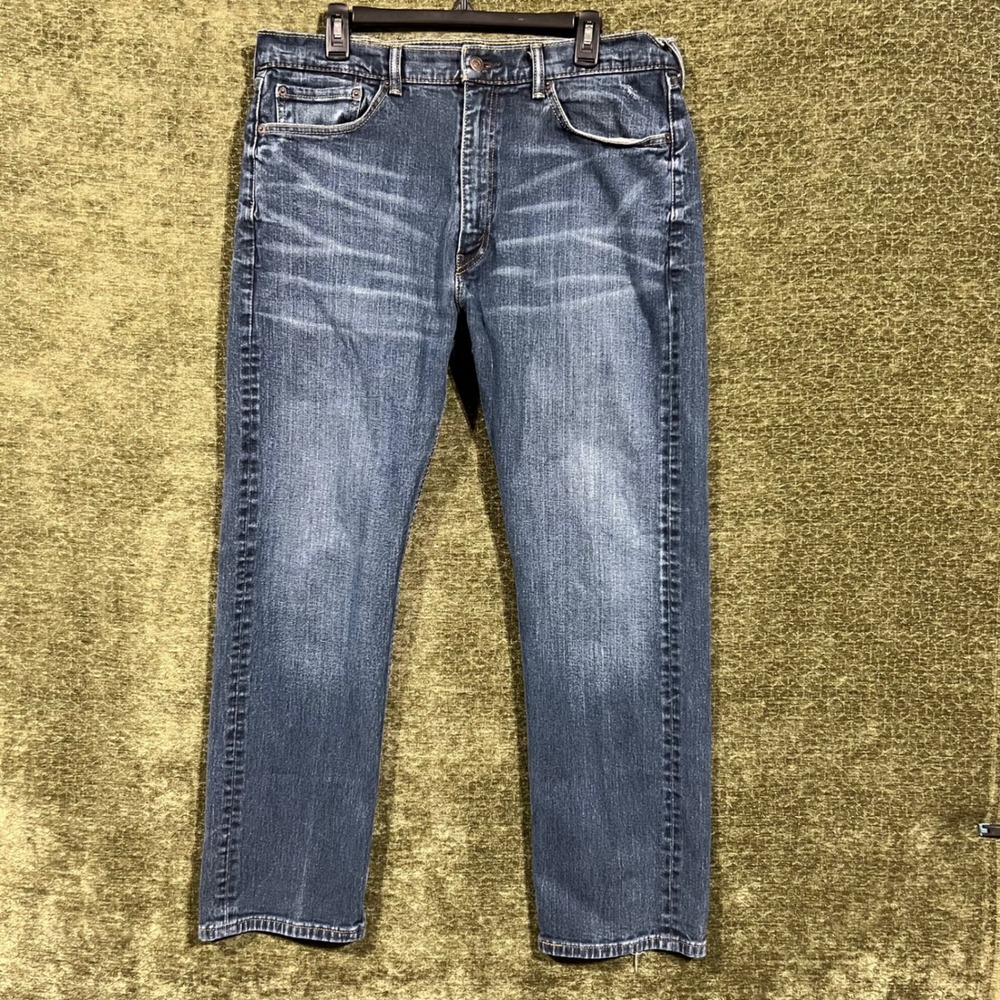 Levi's 505 Jeans Mens 38x30 Blue Regular Fit Straight Leg Medium Wash Denim